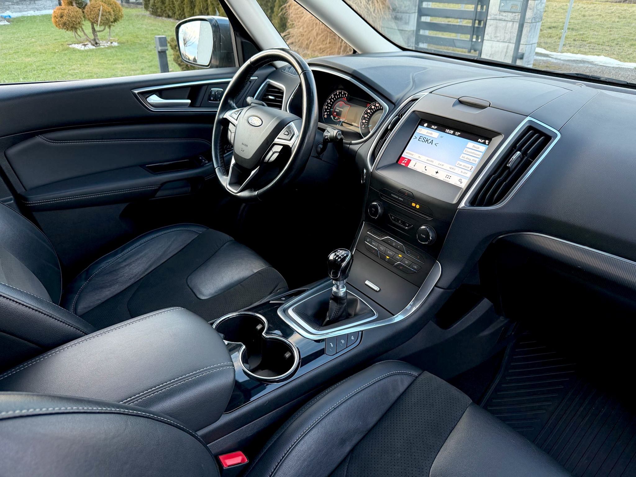 
Ford Galaxy Titanium X AWD full									