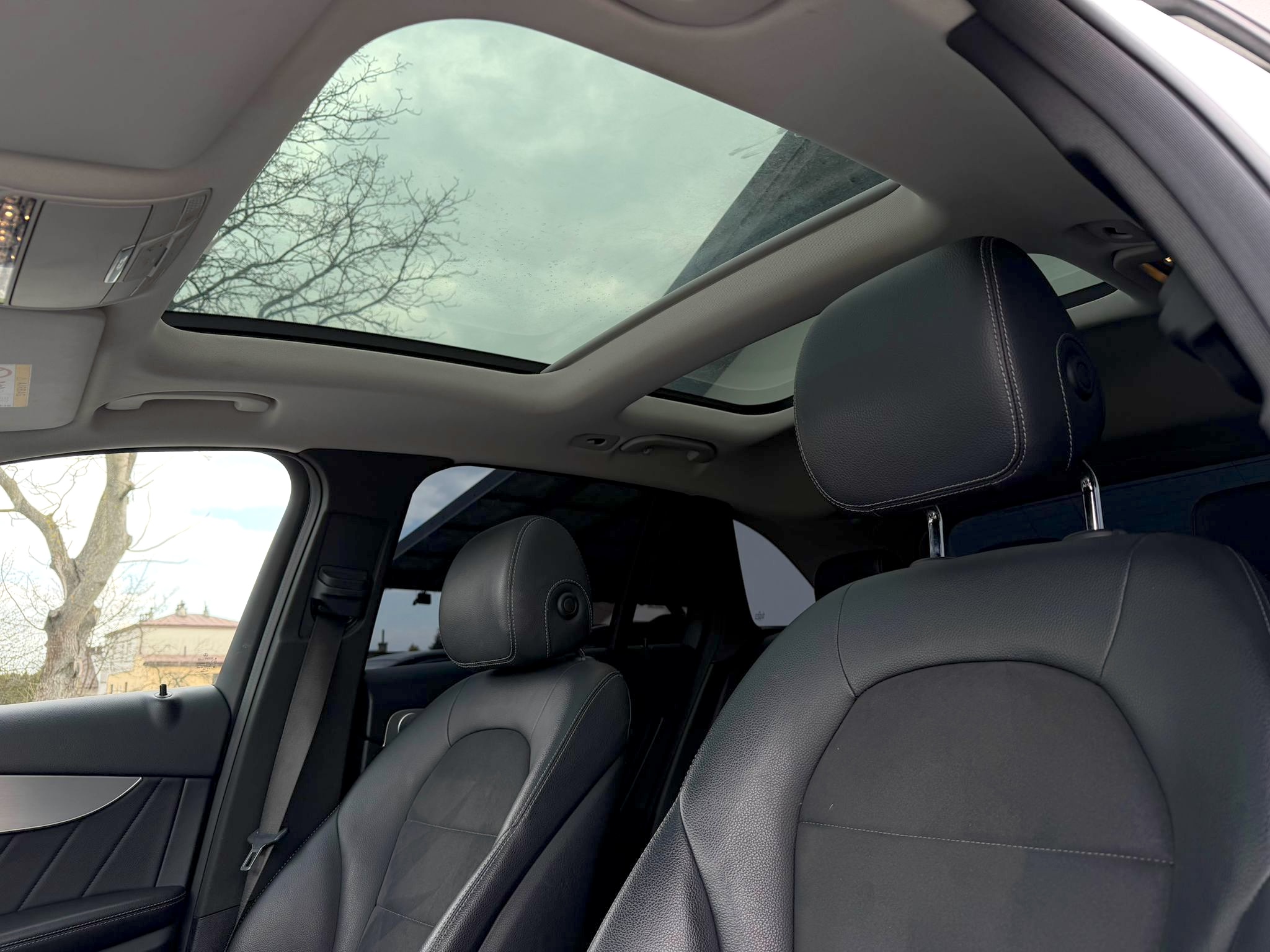 
Mercedes-Benz GLC 250 4MATIC AMG Line (X253) full									