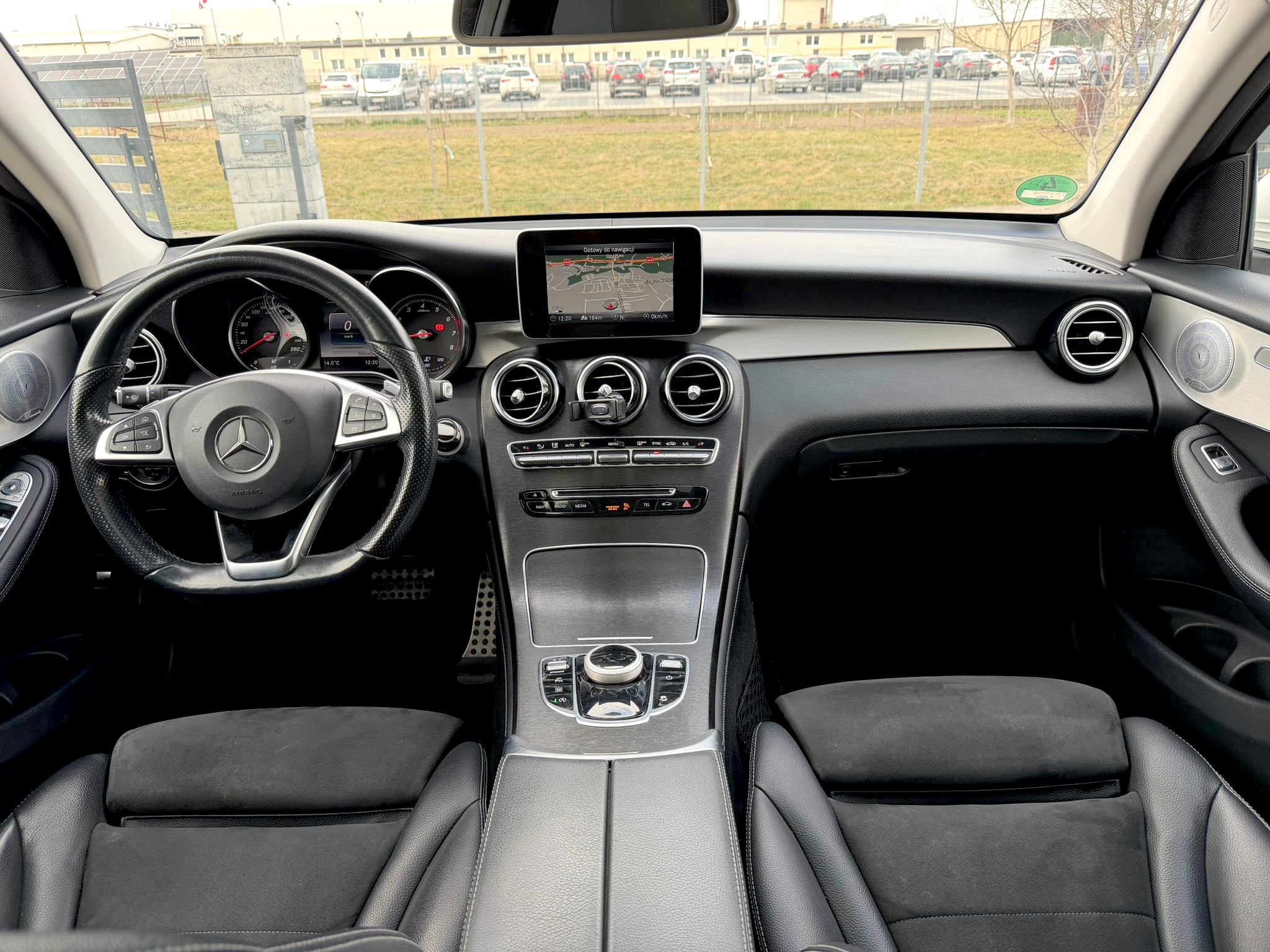 
Mercedes-Benz GLC 250 4MATIC AMG Line (X253) full									