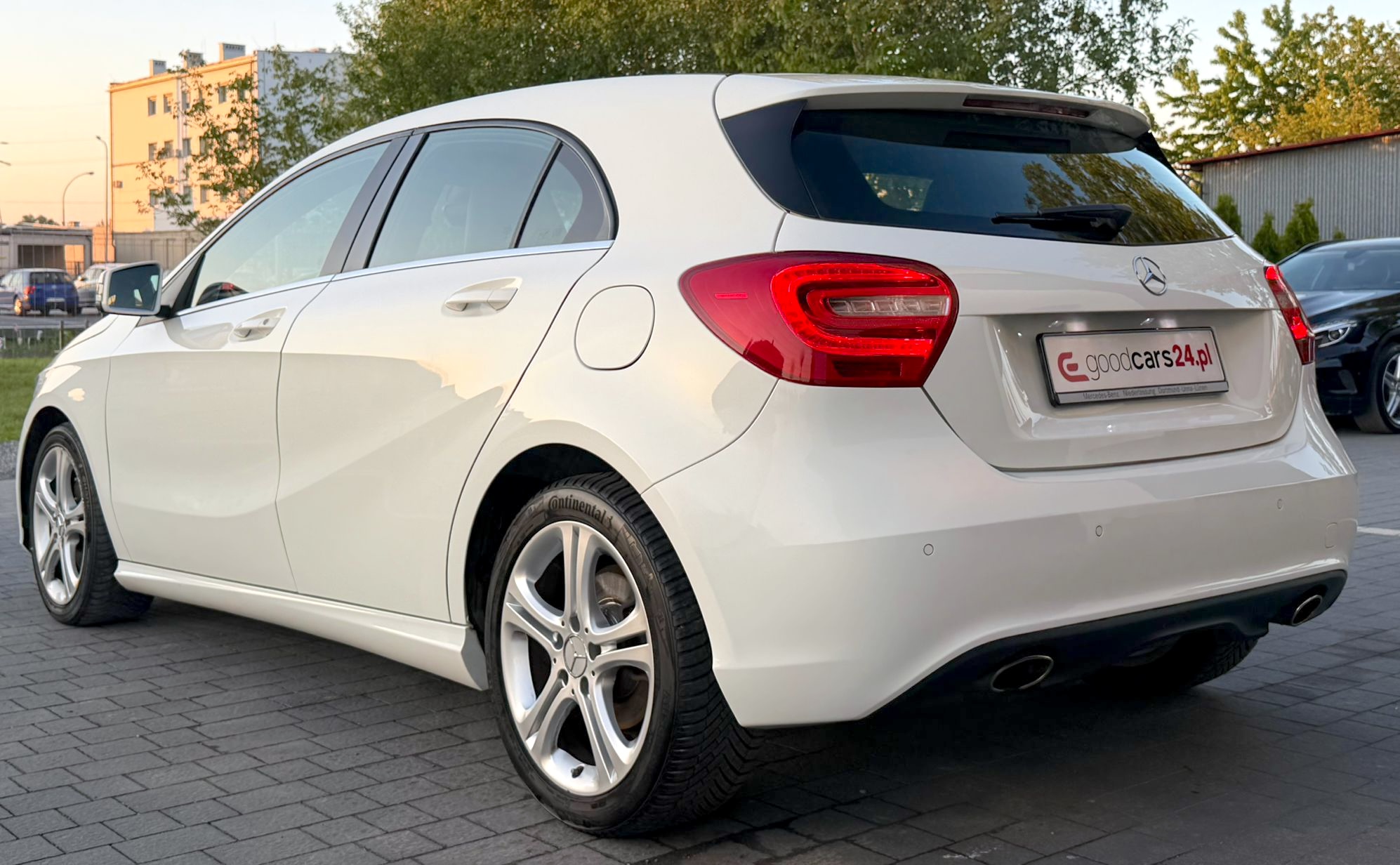 
Mercedes A 180 BlueEFFICIENCY (W176) full									