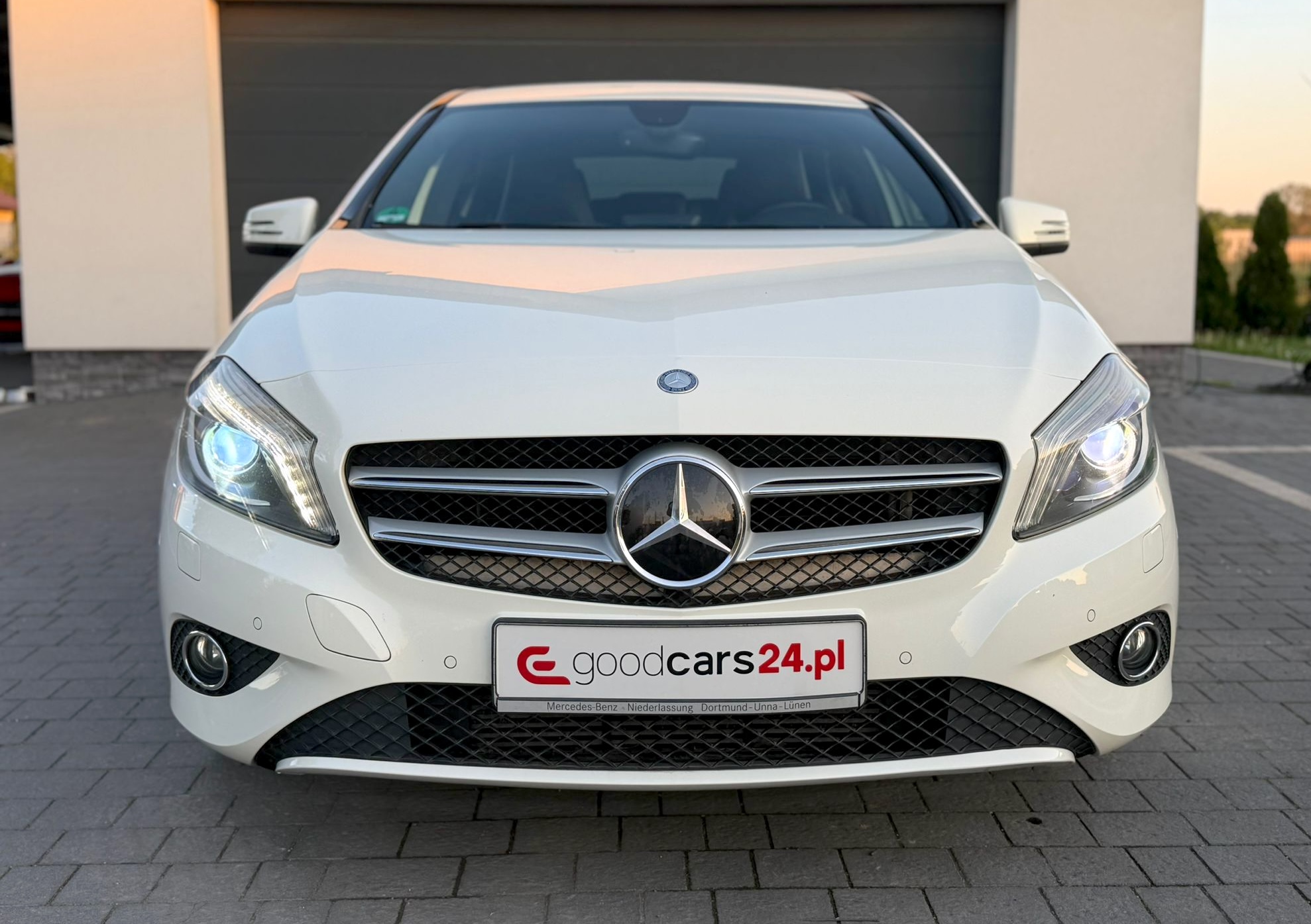 
Mercedes A 180 BlueEFFICIENCY (W176) full									