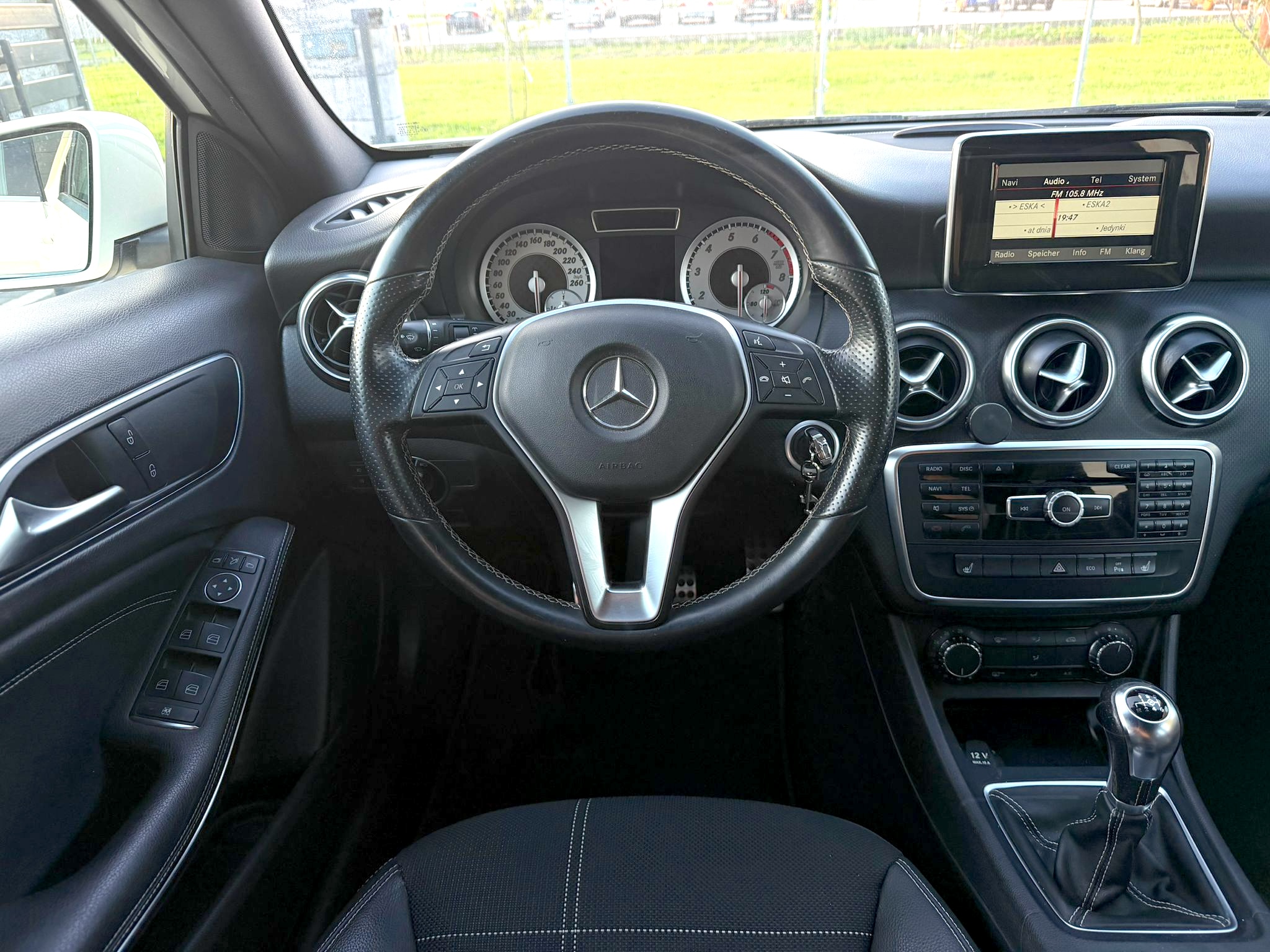 
Mercedes A 180 BlueEFFICIENCY (W176) full									
