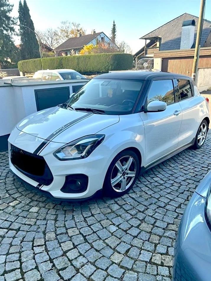 
Suzuki Swift Sport Hybrid full									