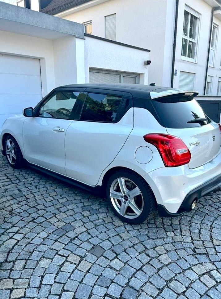 
Suzuki Swift Sport Hybrid full									