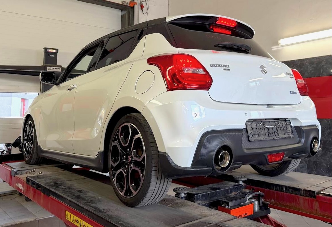 
Suzuki Swift Sport Hybrid full									