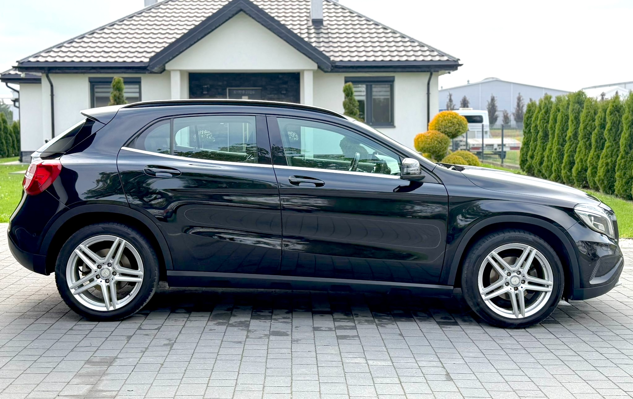 
Mercedes-Benz GLA 200 (W156) full									