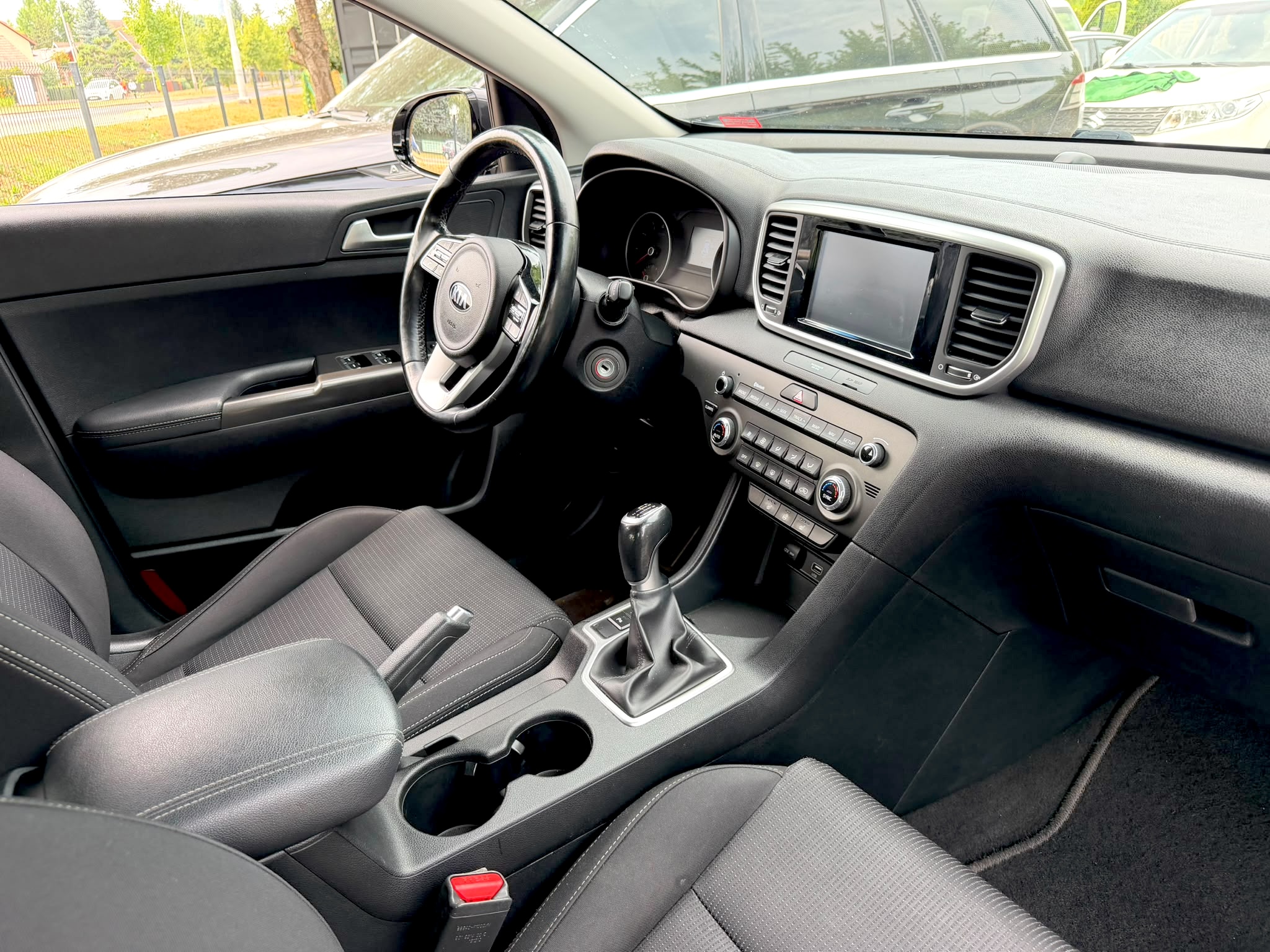 
Kia Sportage full									