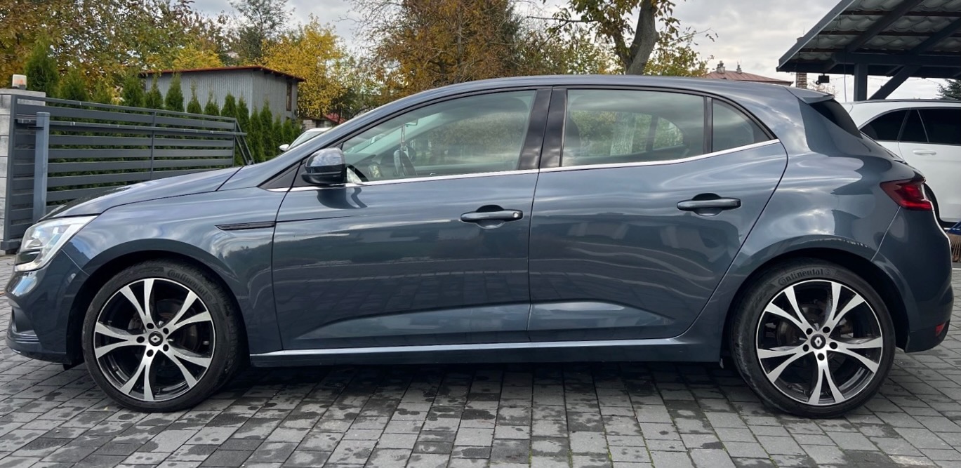 
Renault Megane Life full									