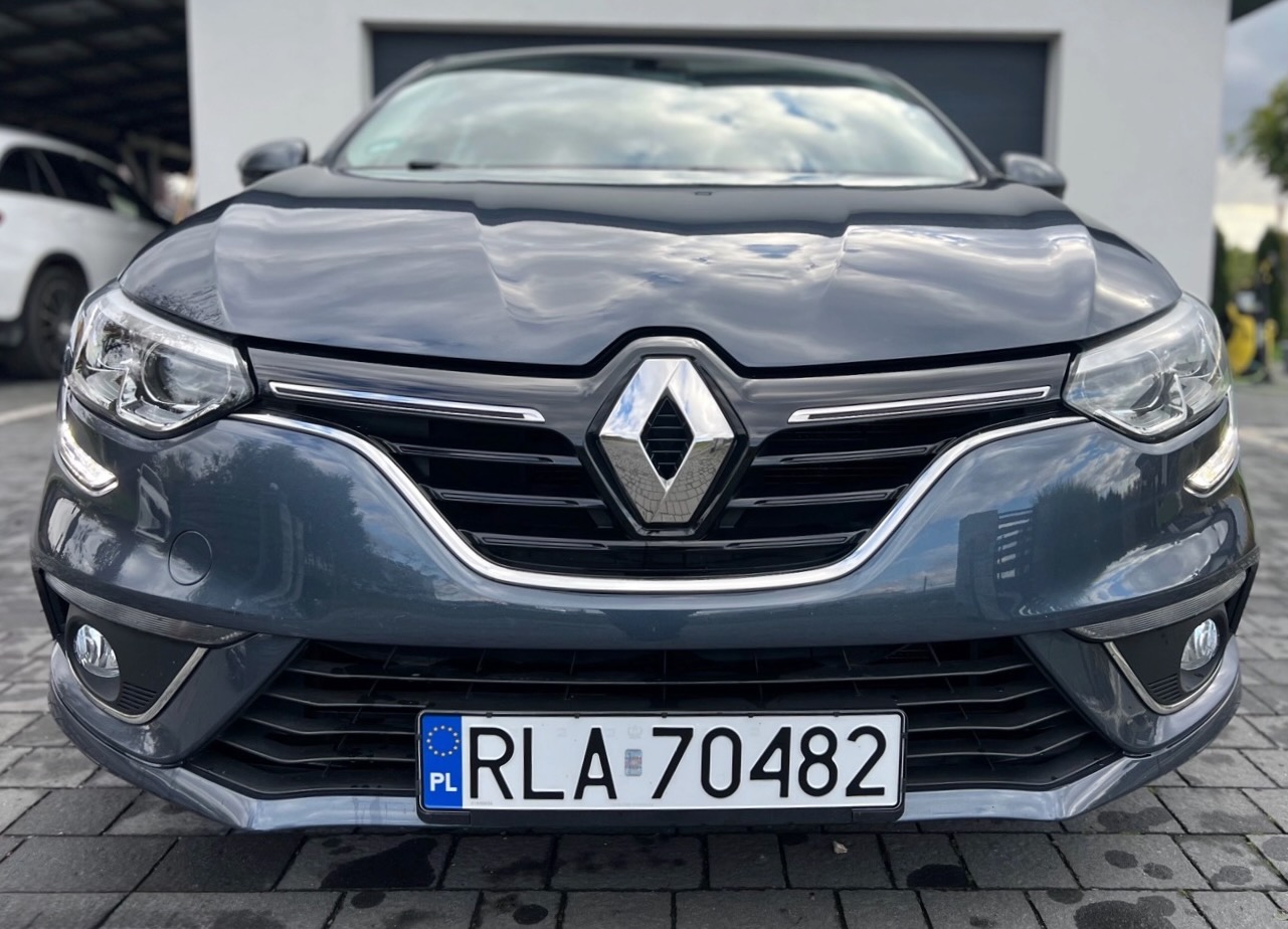 
Renault Megane Life full									