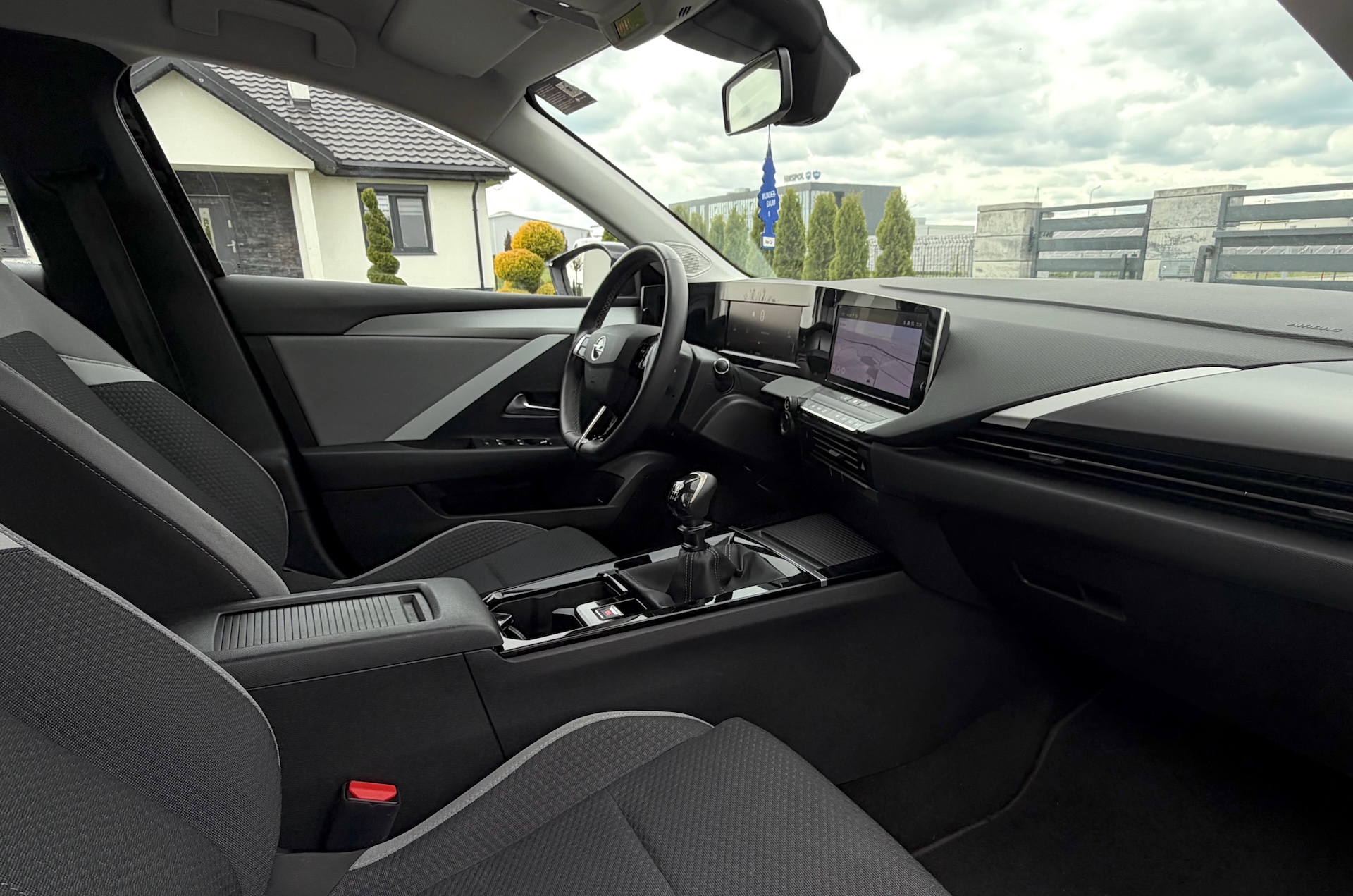 
Opel Astra L (hatchback) full									