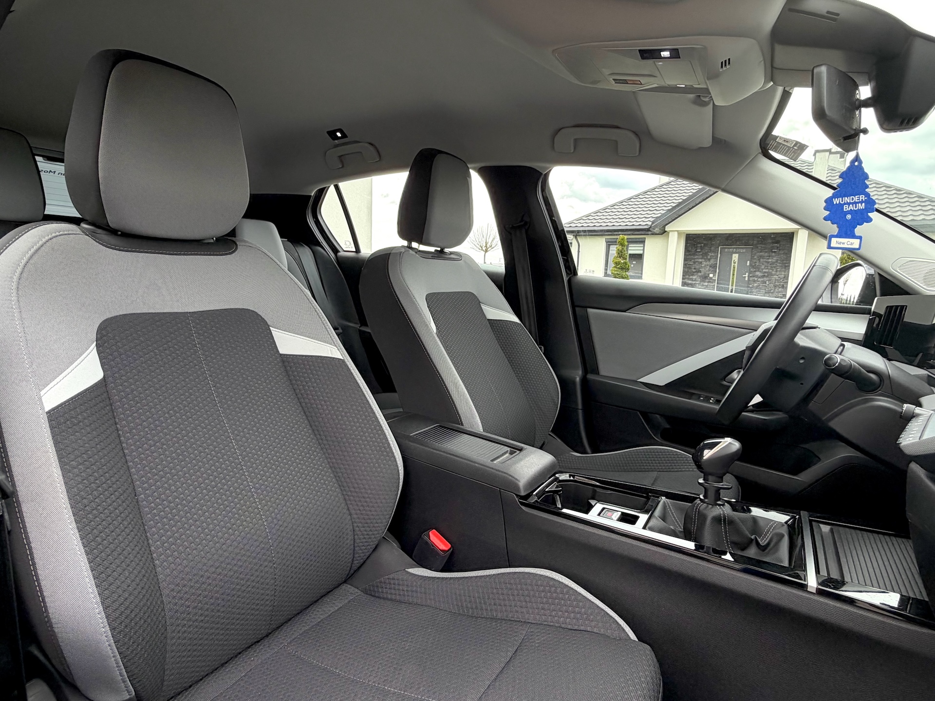 
Opel Astra L (hatchback) full									