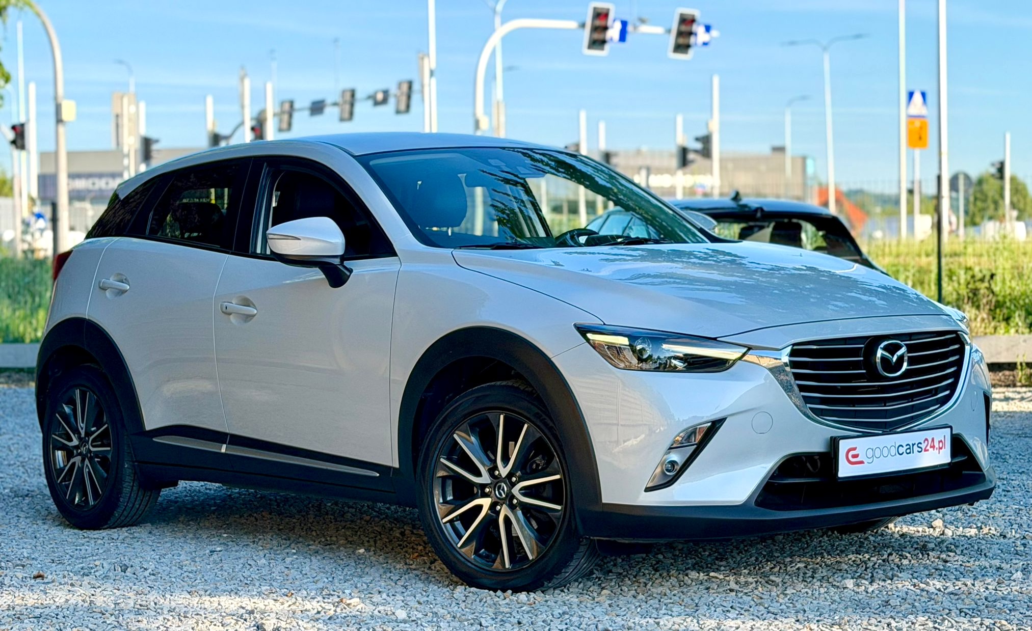 
Mazda CX-3 Skyactiv-D full									