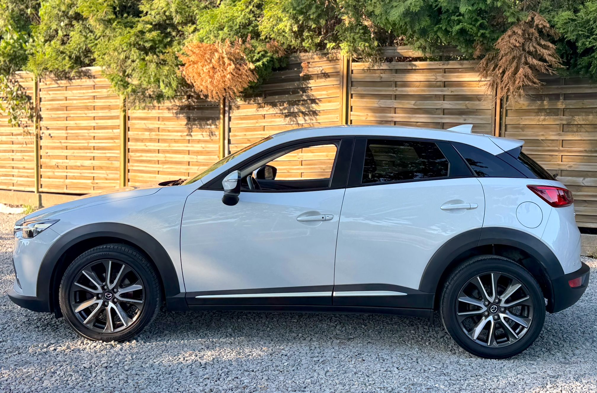
Mazda CX-3 Skyactiv-D full									