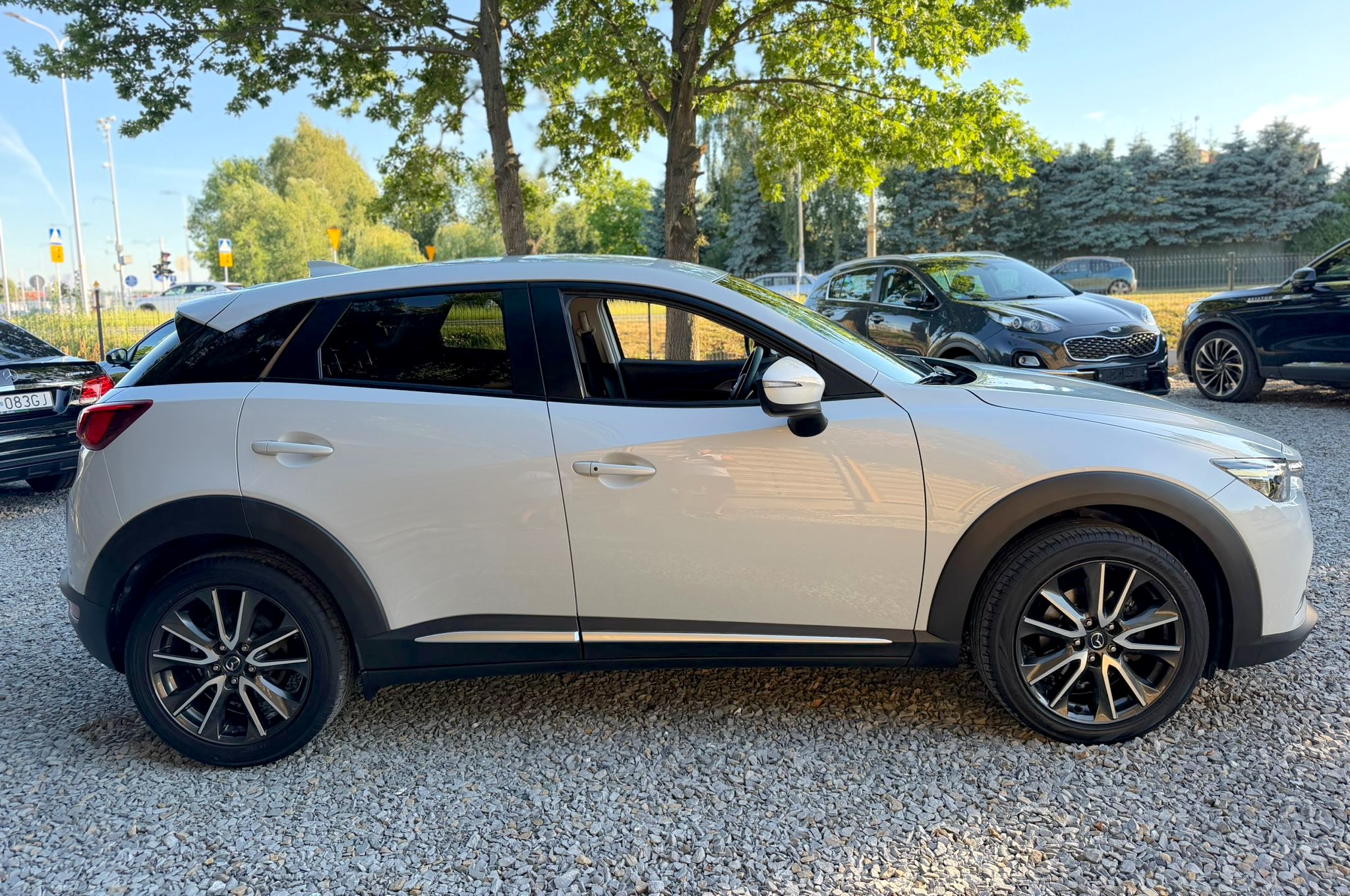 
Mazda CX-3 Skyactiv-D full									
