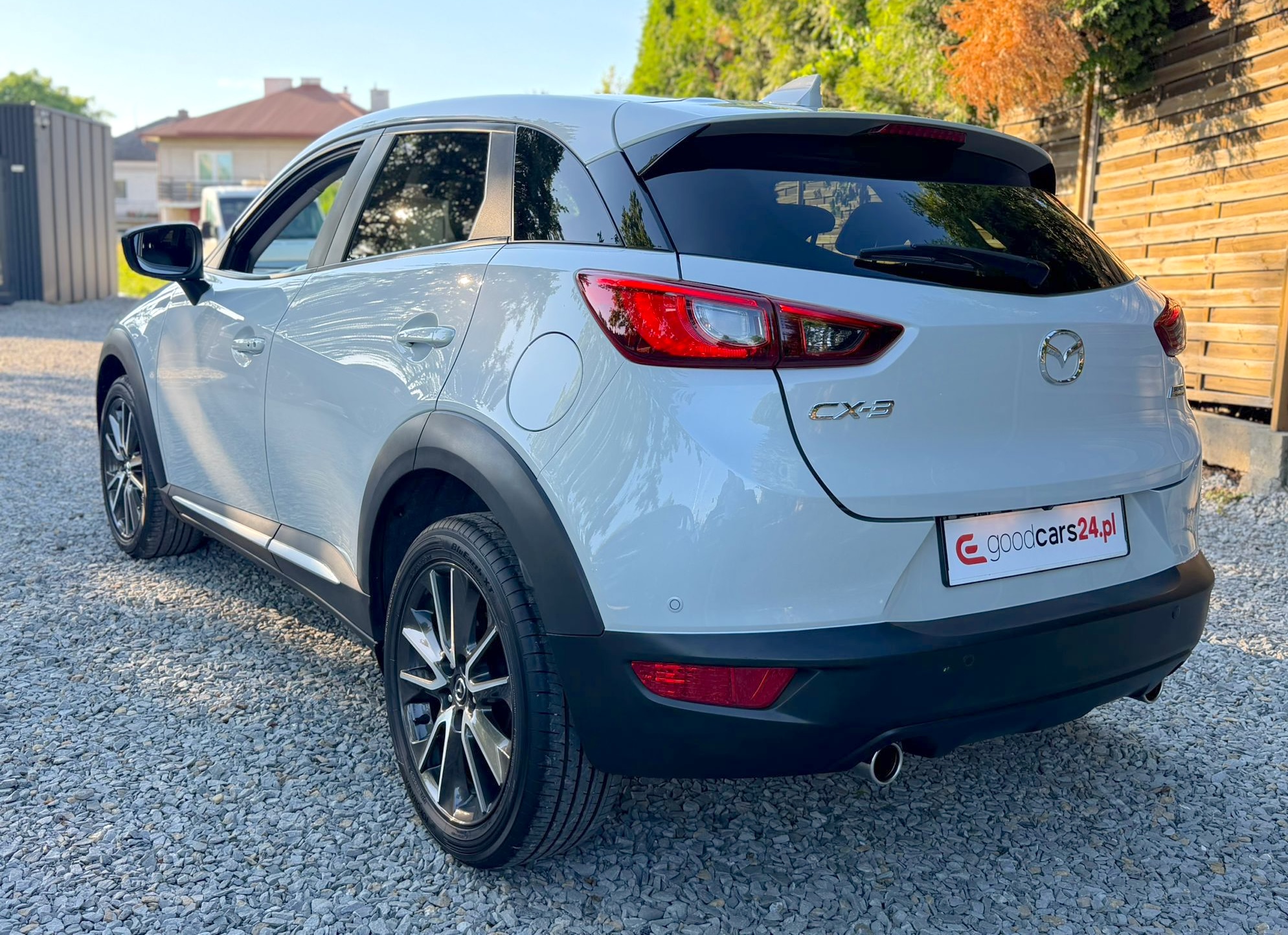 
Mazda CX-3 Skyactiv-D full									