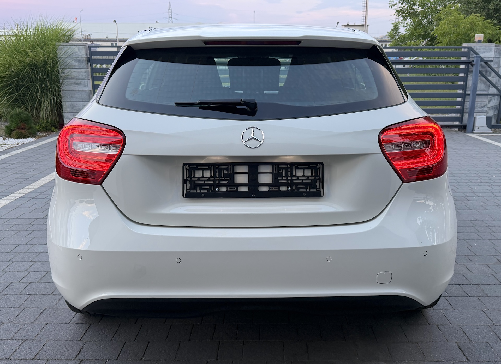 
Mercedes-Benz A 180 (W176) full									