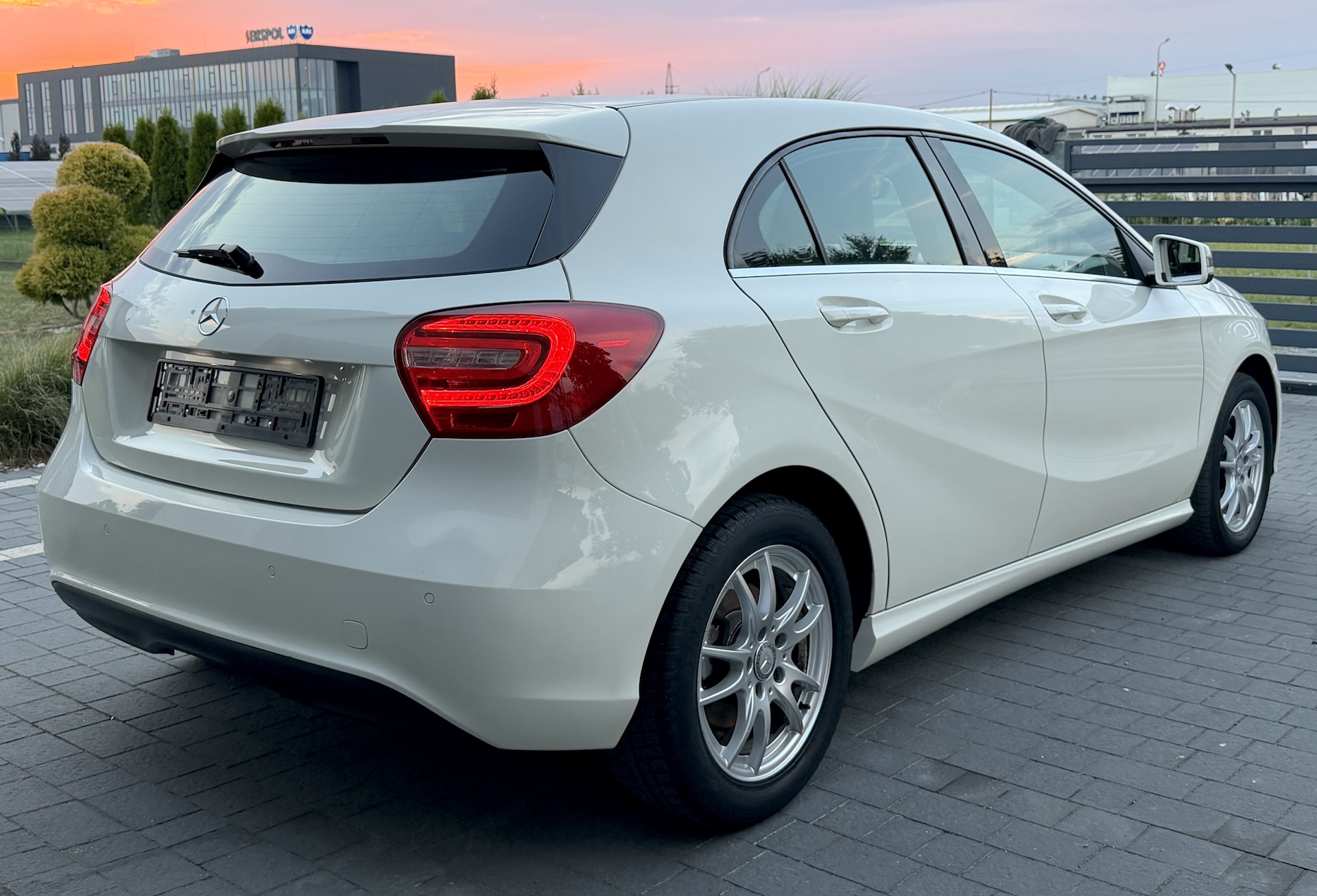 
Mercedes-Benz A 180 (W176) full									