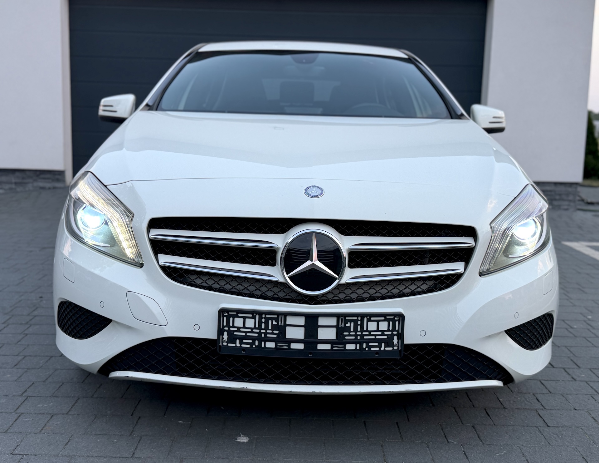 
Mercedes-Benz A 180 (W176) full									