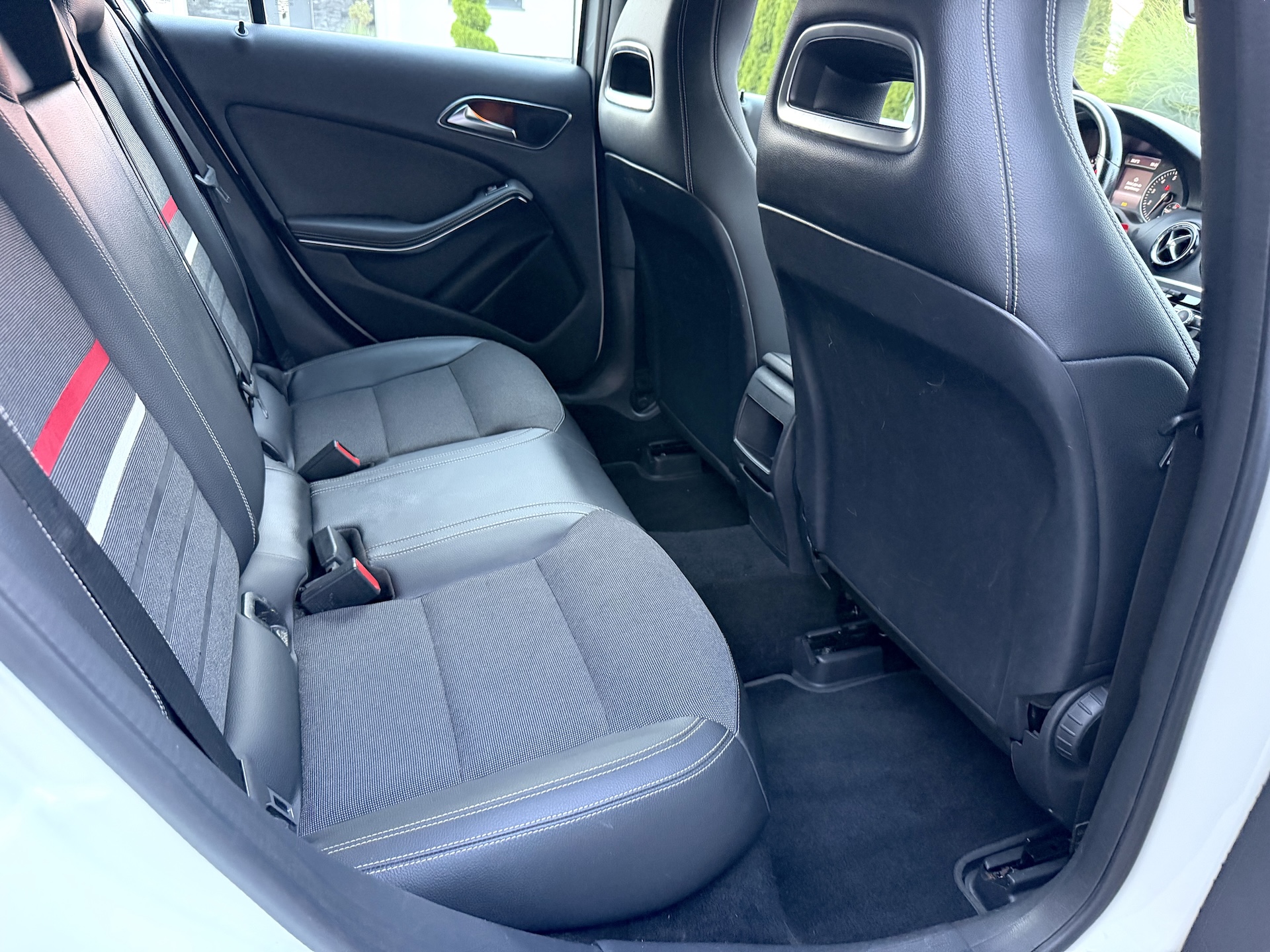 
Mercedes-Benz A 180 (W176) full									