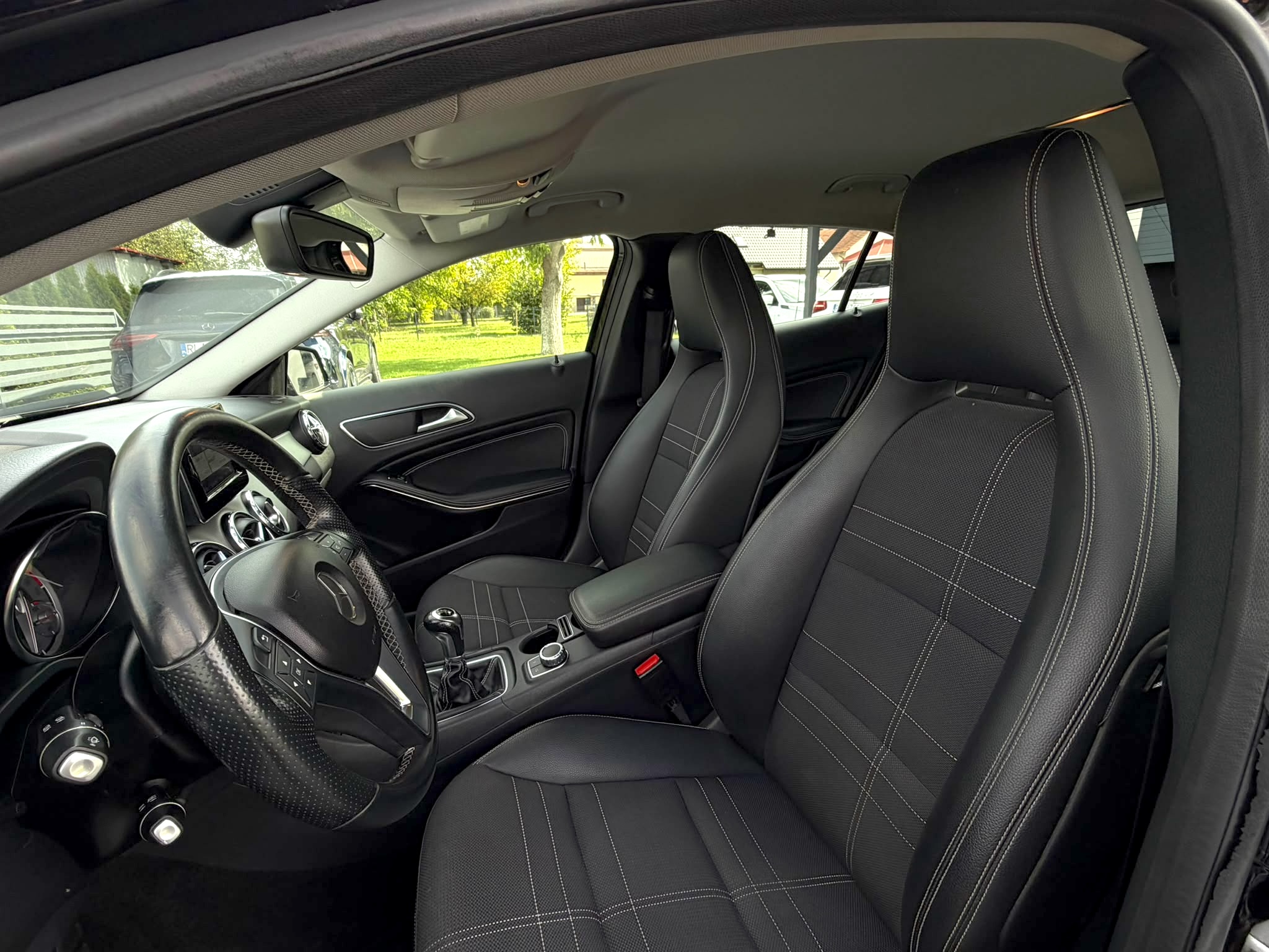 
Mercedes-Benz GLA 200 (W156) full									