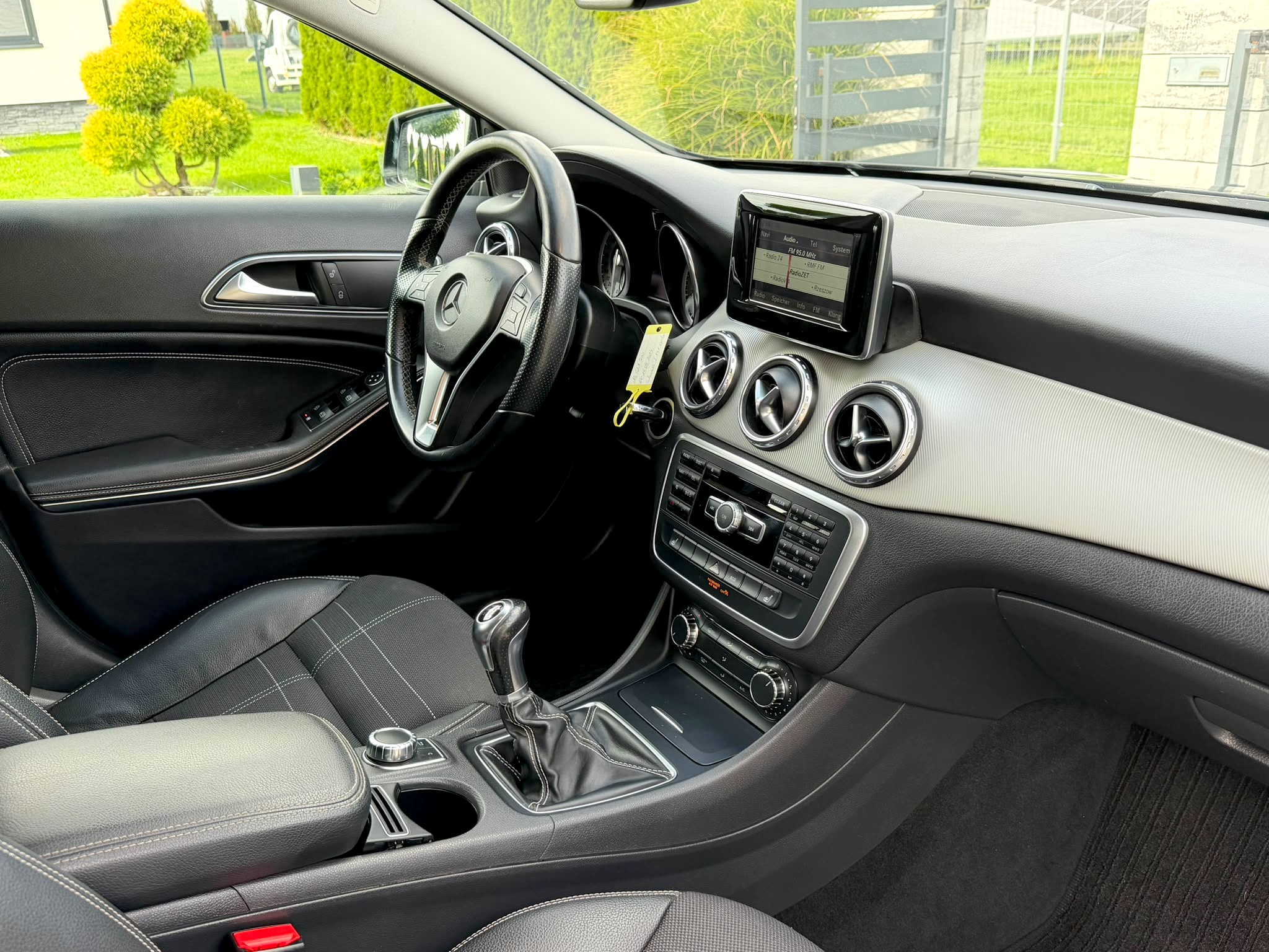 
Mercedes-Benz GLA 200 (W156) full									