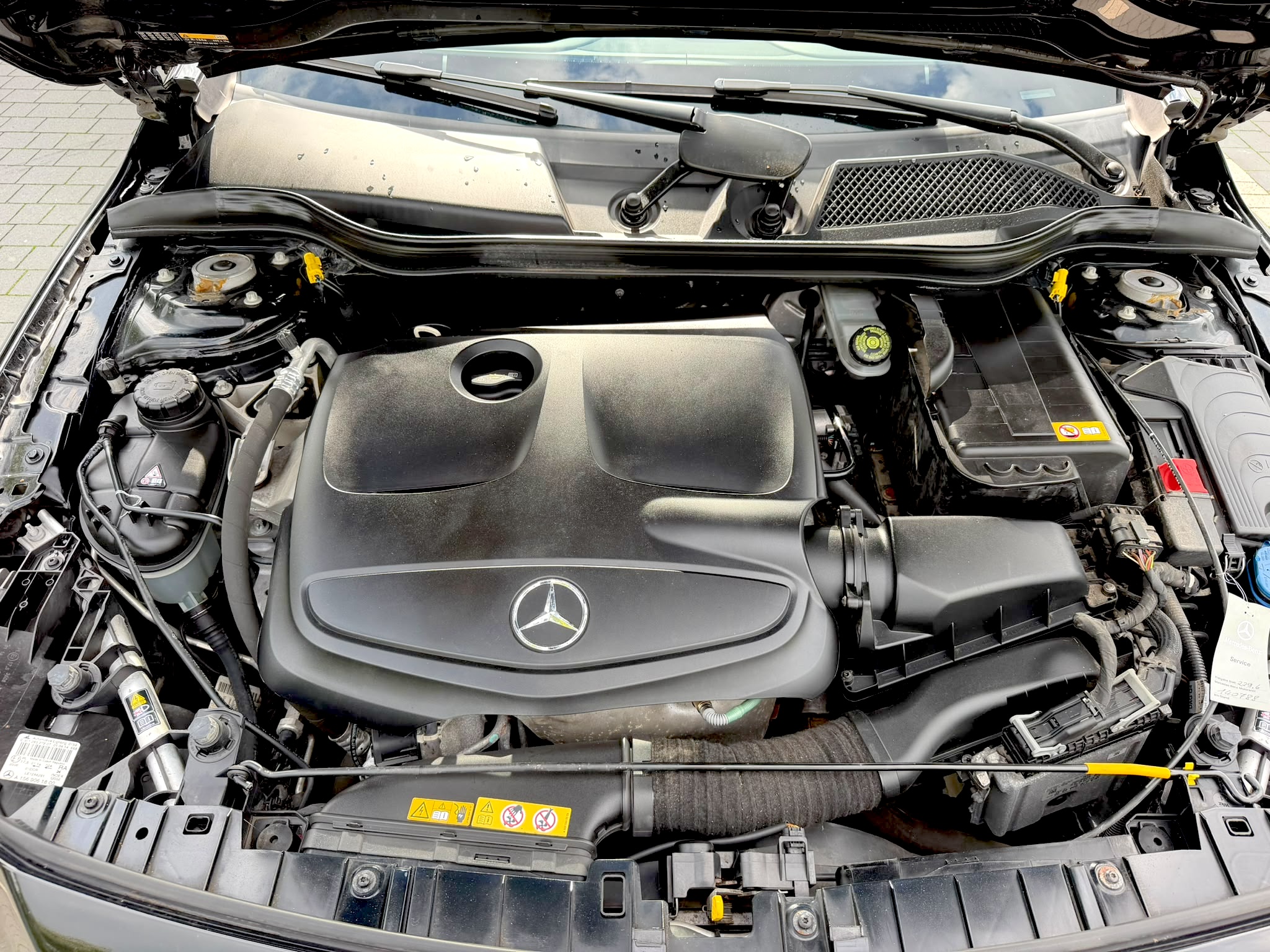 
Mercedes-Benz GLA 200 (W156) full									