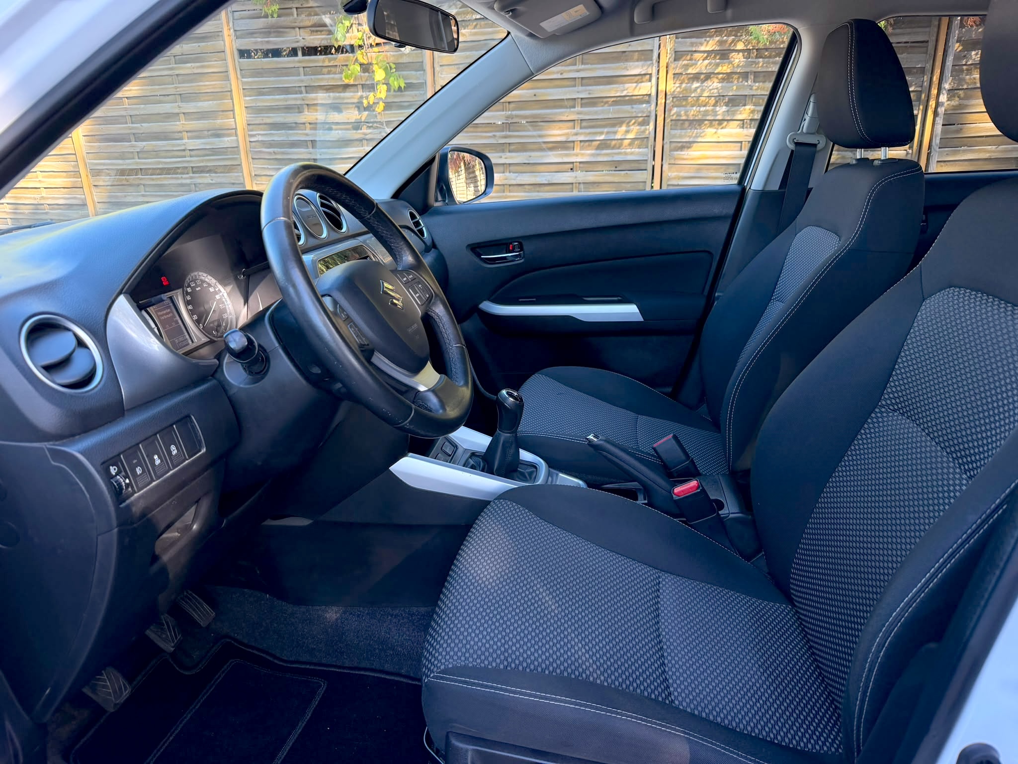 
Suzuki Vitara full									