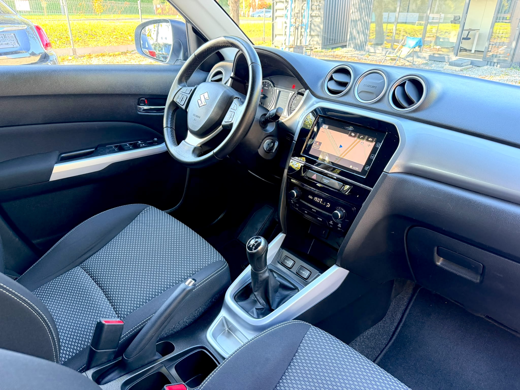 
Suzuki Vitara full									